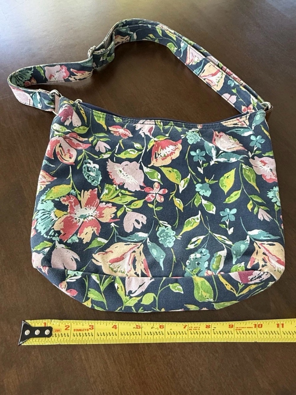 Floral Canvas Crossbody Shoulder Bag Navy Pink Multi Pocket Adjustable Strap - Picture 4 of 7